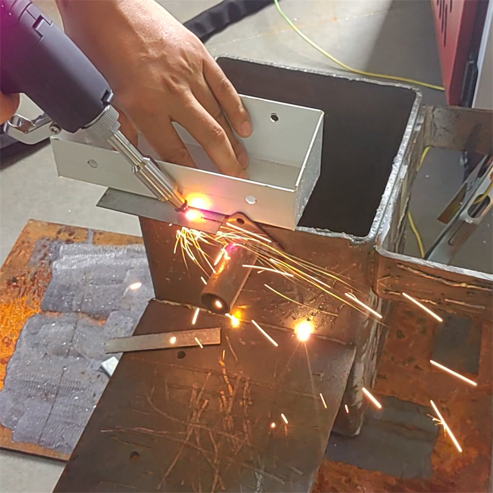เครื่องเชื่อมเลเซอร์แบบพกพาขนา - Industrial Laser Cleaner บทวิจารณ์และราคา